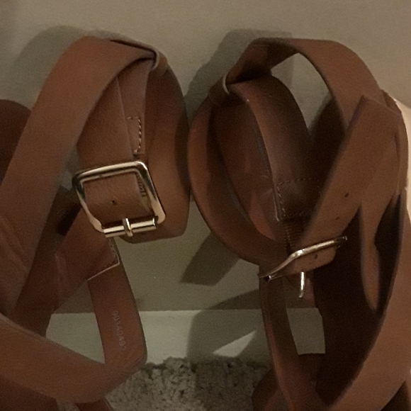 Forever 21 Platform Sandals, EUC, Sz 9 - Picture 7 of 8